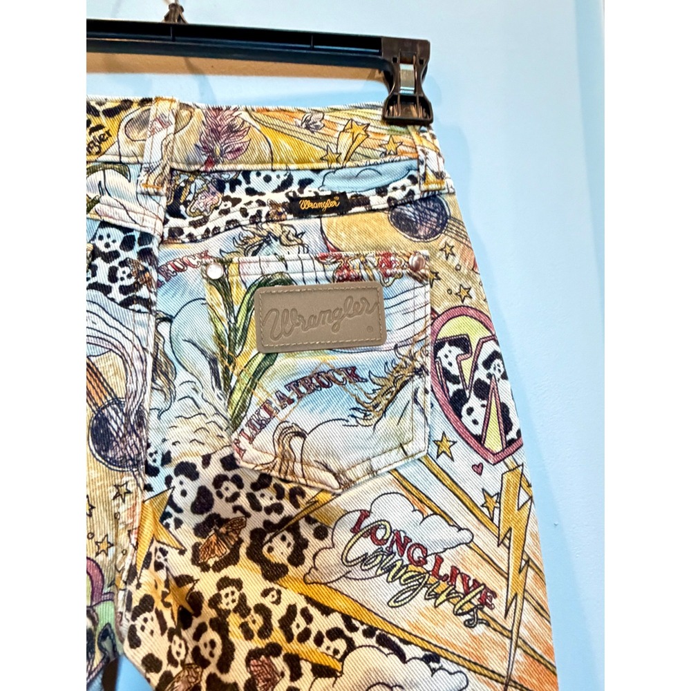 Wrangler x Lainey Wilson Girls Bell Bottom Jeans Western Print Flare Size 12XS - Picture 2 of 7